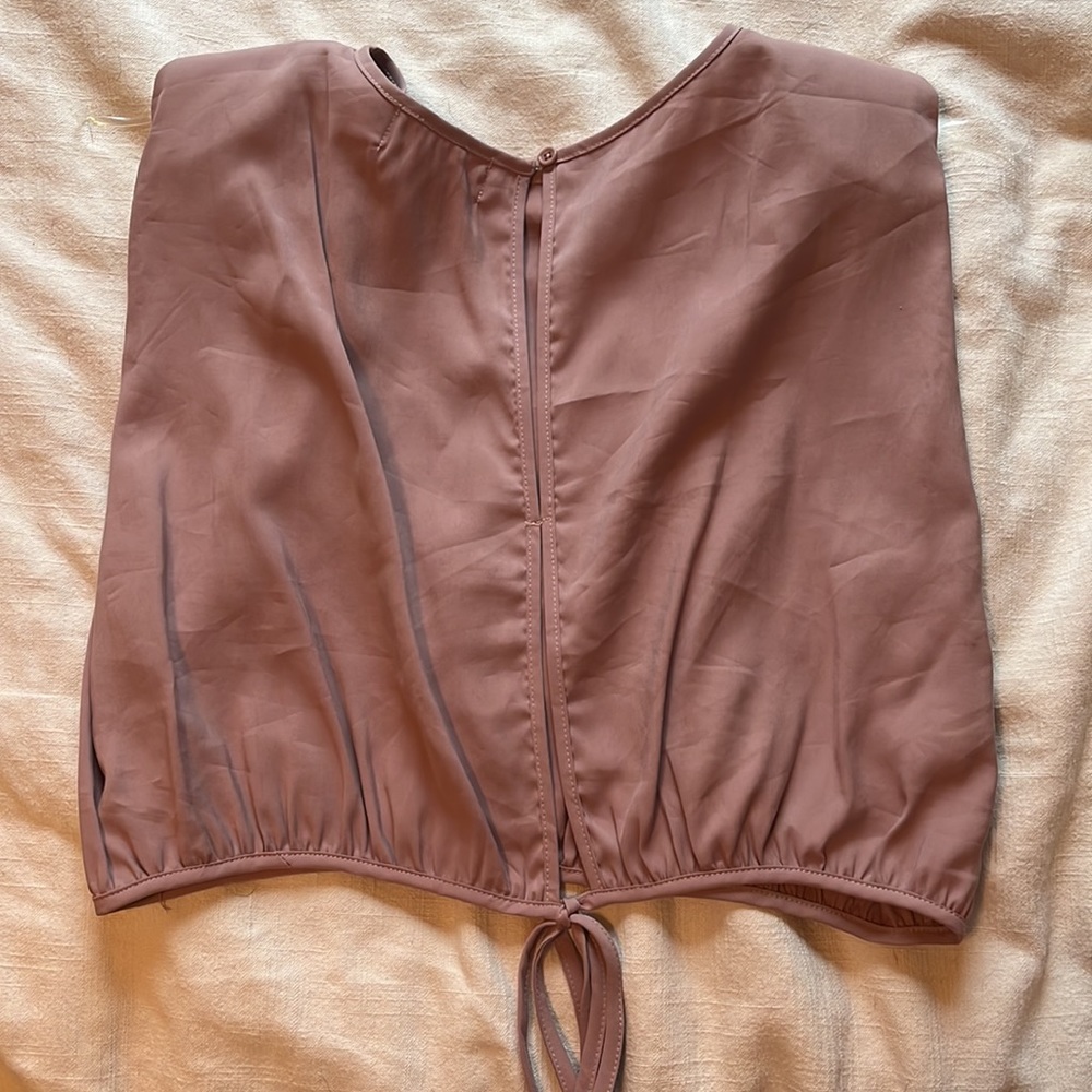 Pink open back top - Picture 2 of 3